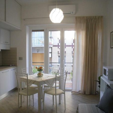 Lovely Little Apartment In Via Aurelia โรม ภายนอก รูปภาพ
