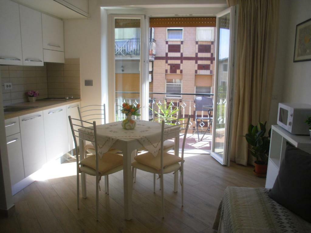 Lovely Little Apartment In Via Aurelia โรม ภายนอก รูปภาพ