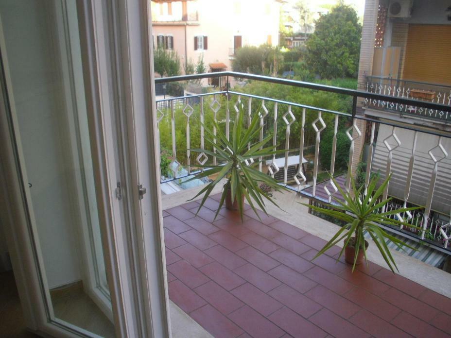 Lovely Little Apartment In Via Aurelia โรม ภายนอก รูปภาพ